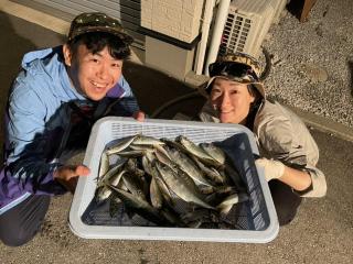 勝浦周辺（堤防）サビキ釣りでカップル爆釣💏