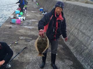 松部（堤防）ヒラメ！！