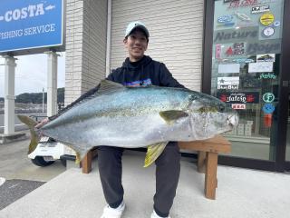 勝浦周辺（堤防）特大ヒラマサ22kg‼️